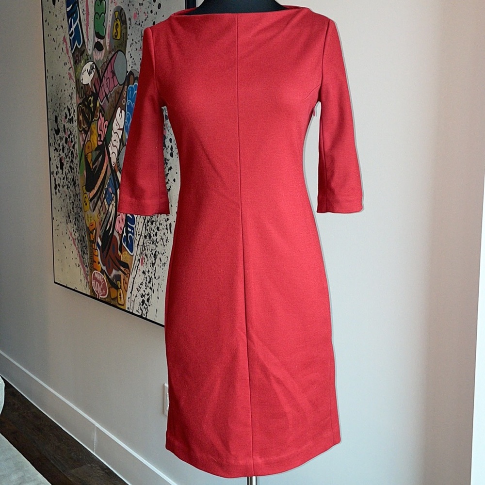 Beautiful Diane Von Furstenberg Sheath Dress